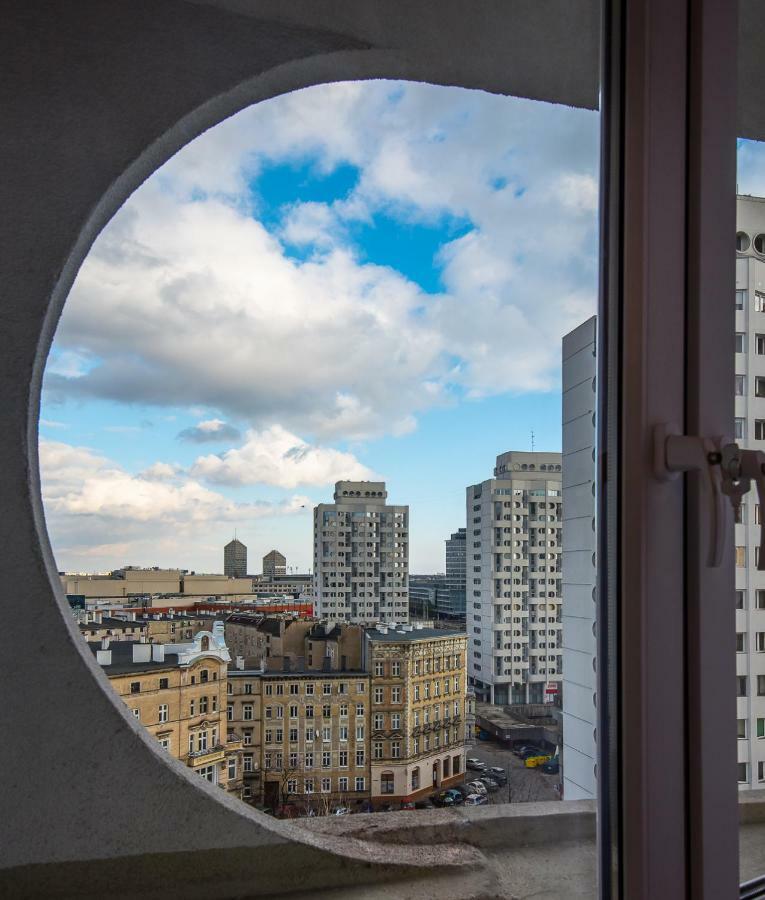 Apartment On Foot *